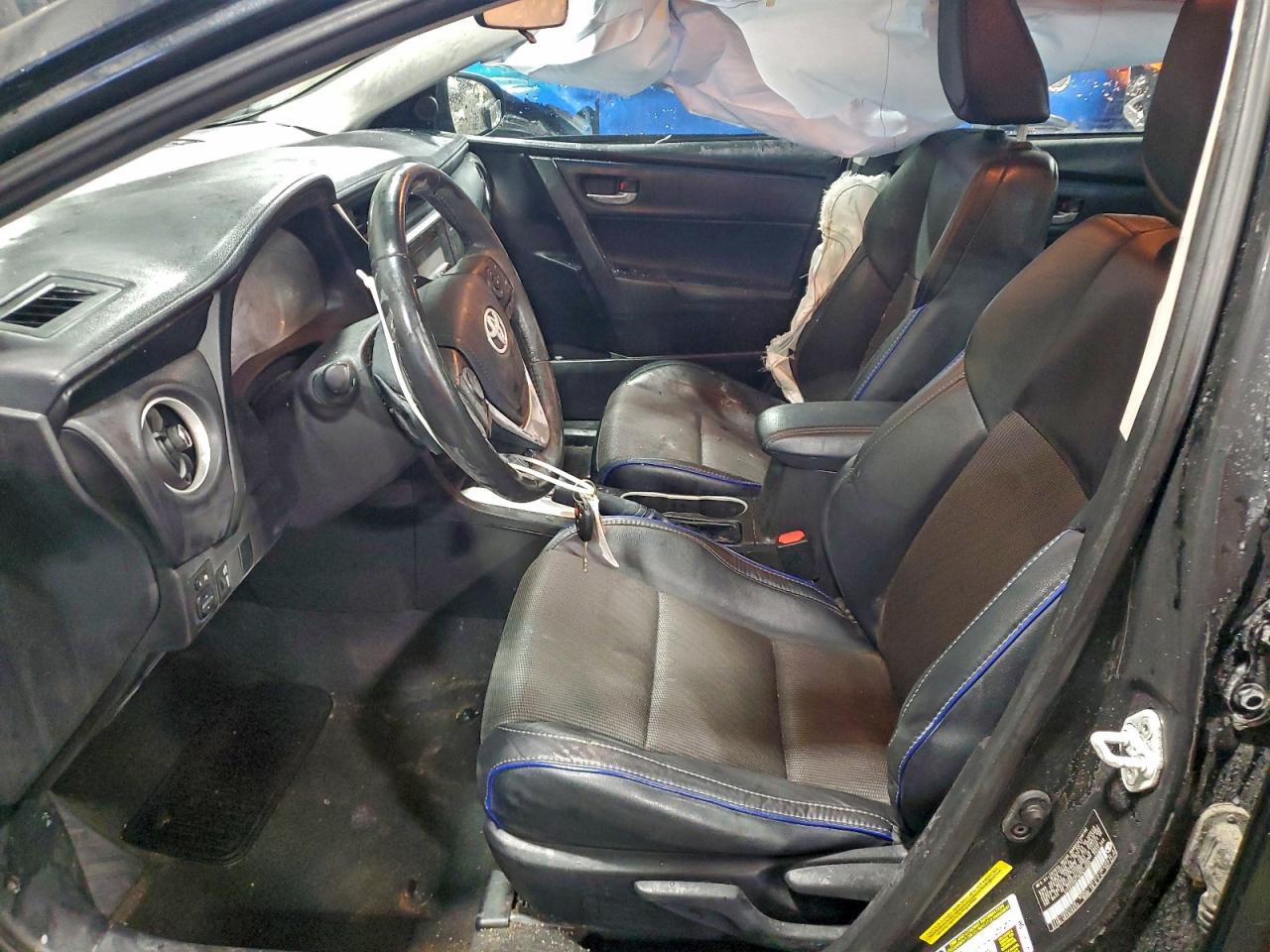 2017 TOYOTA COROLLA L photo 7