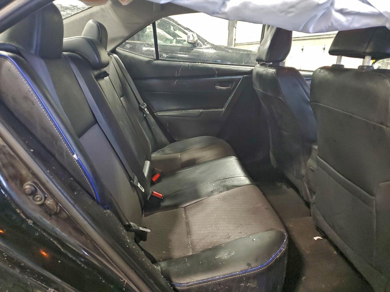 2017 TOYOTA COROLLA L photo 10