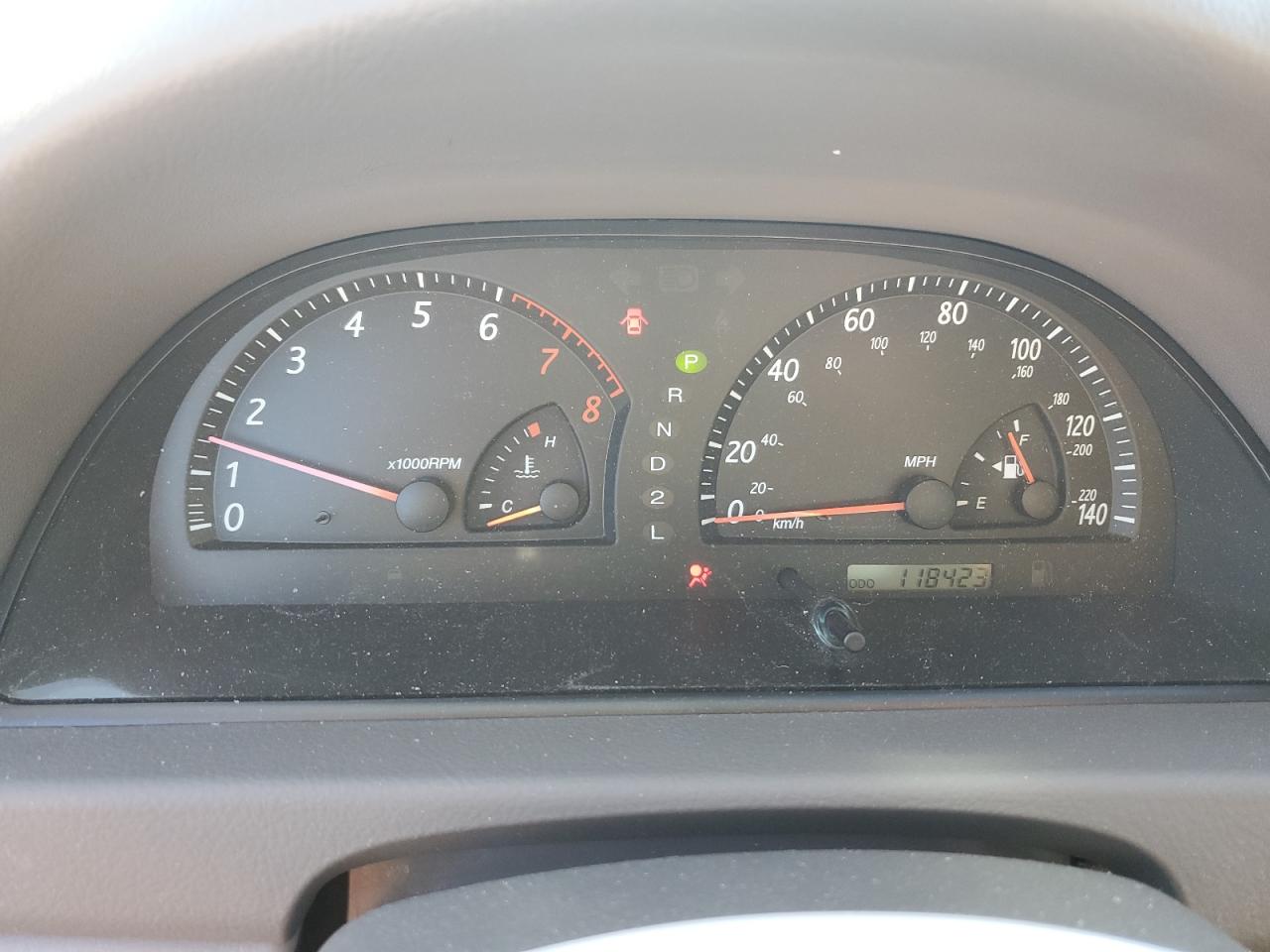 2002 TOYOTA CAMRY LE photo 9