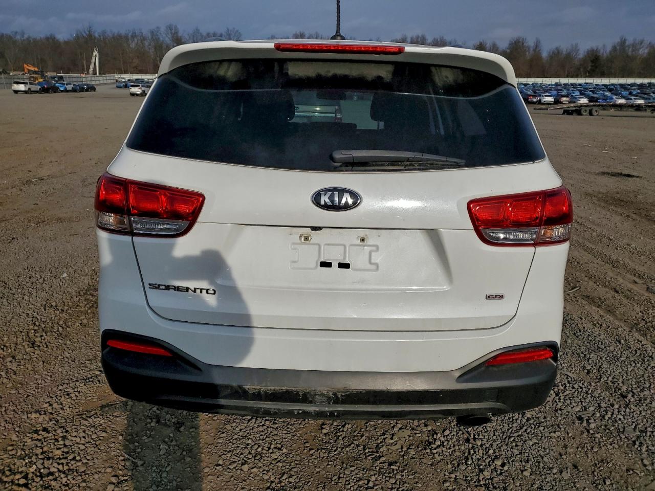 2016 KIA SORENTO LX photo 6
