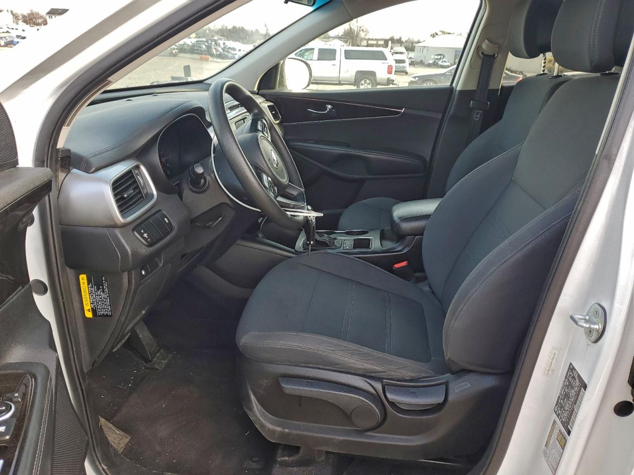 2016 KIA SORENTO LX photo 7