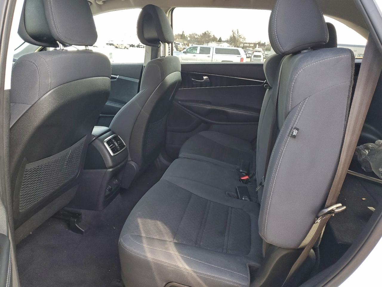 2016 KIA SORENTO LX photo 11