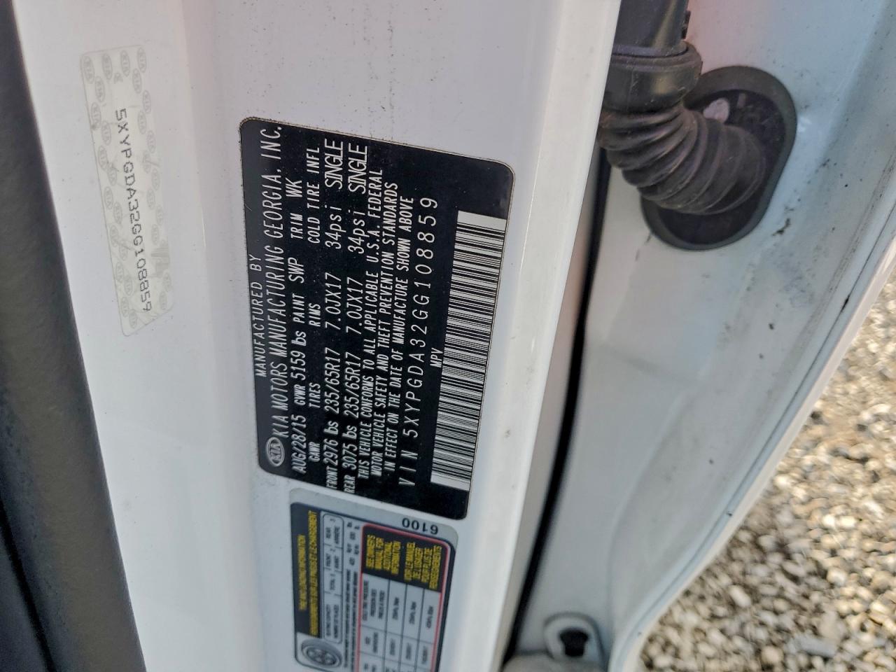 2016 KIA SORENTO LX photo 13
