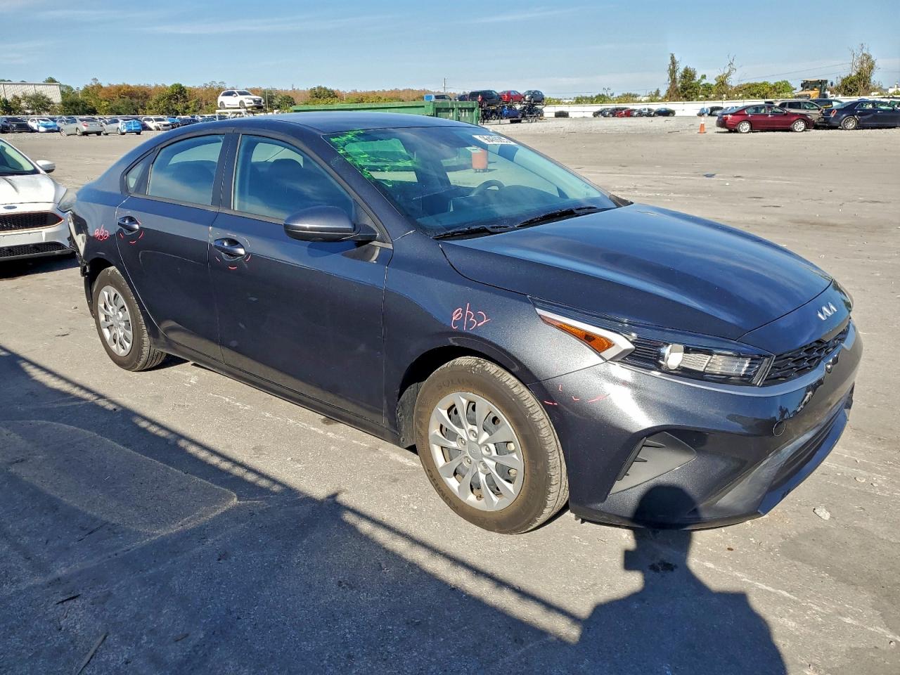 2024 KIA FORTE LX photo 4