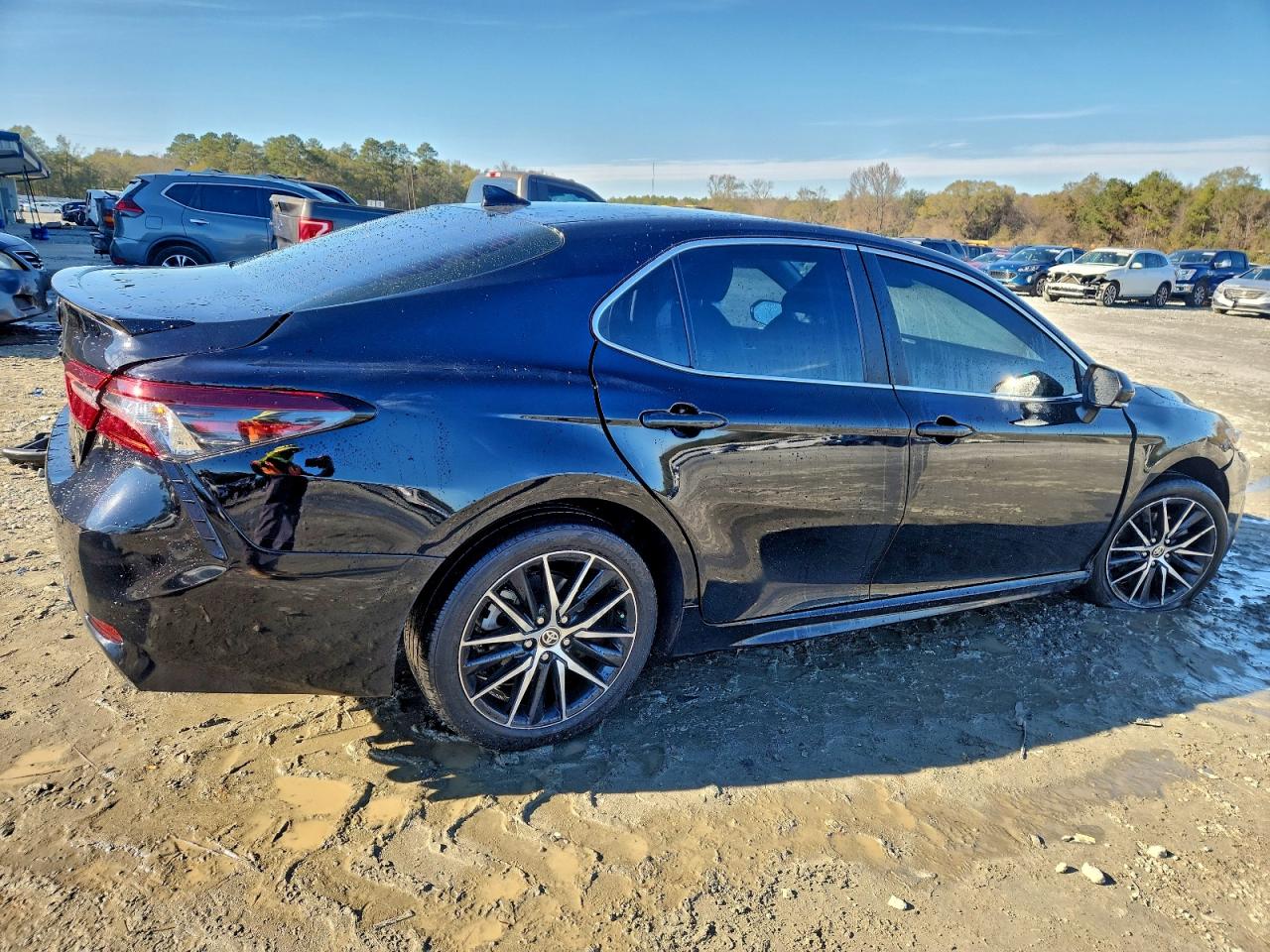 2024 TOYOTA CAMRY SE NIGHT SHADE photo 3