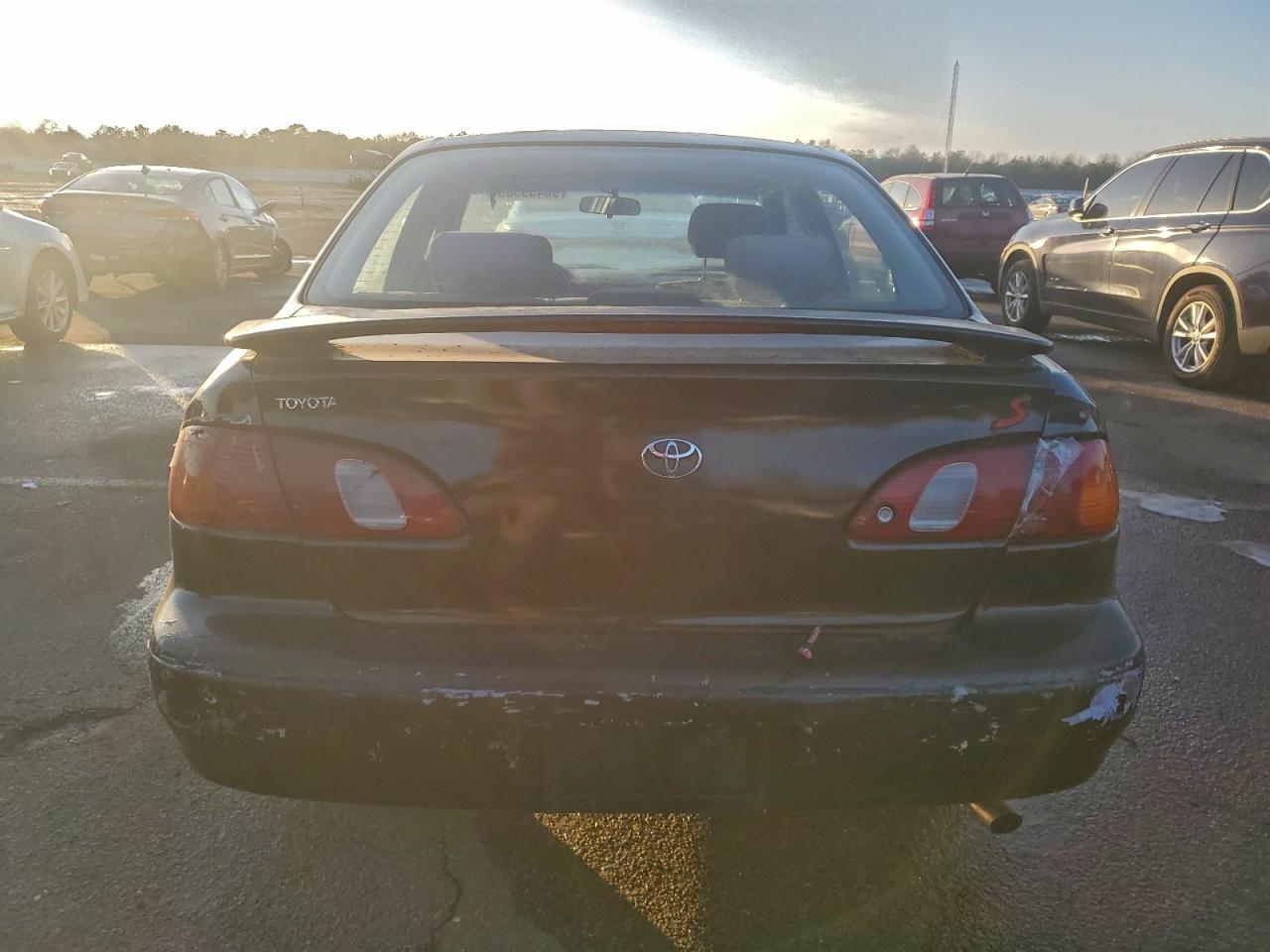 2001 TOYOTA COROLLA photo 6