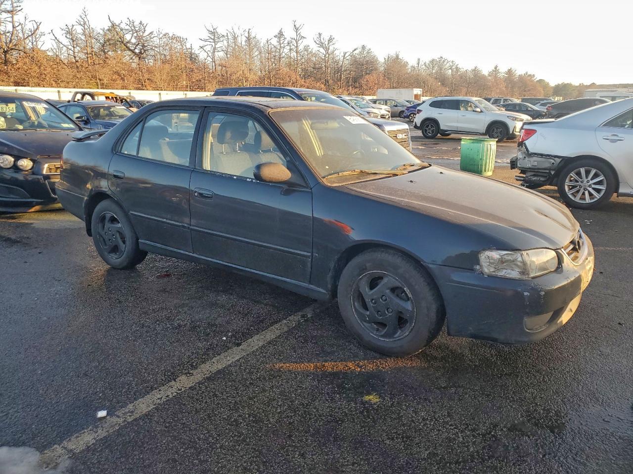 2001 TOYOTA COROLLA photo 4