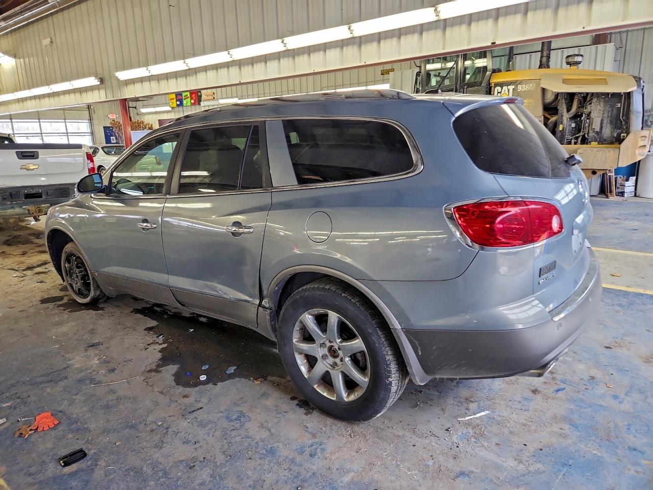 2008 BUICK ENCLAVE CXL photo 2