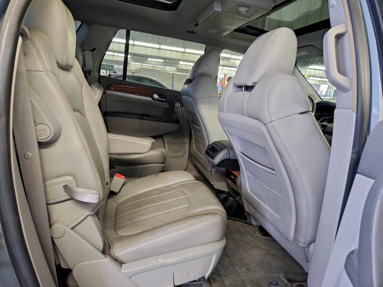 2008 BUICK ENCLAVE CXL photo 10