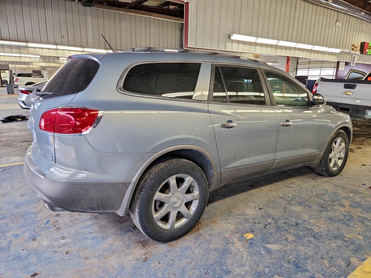 2008 BUICK ENCLAVE CXL photo 3