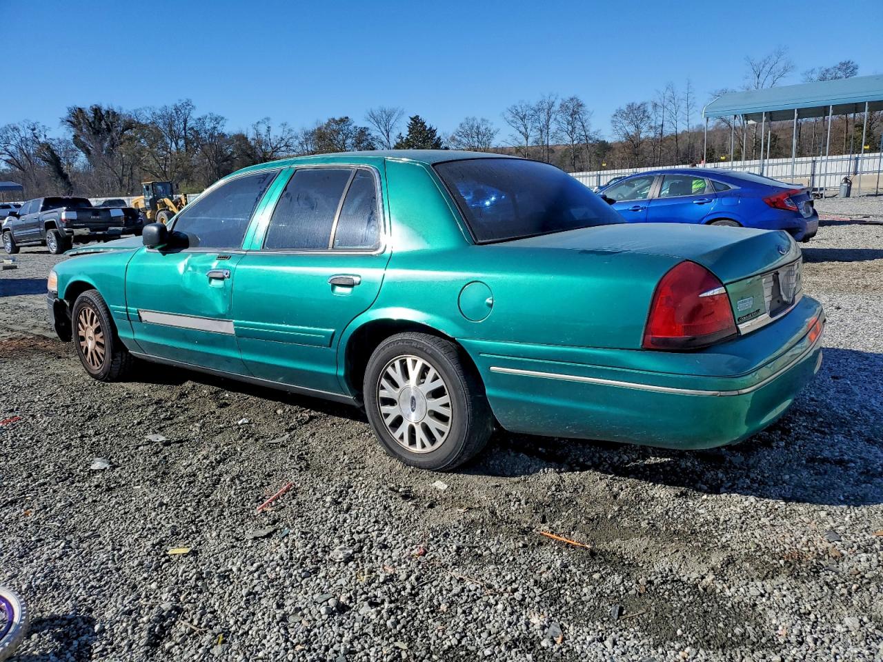 2004 FORD CROWN VICTORIA LX photo 2