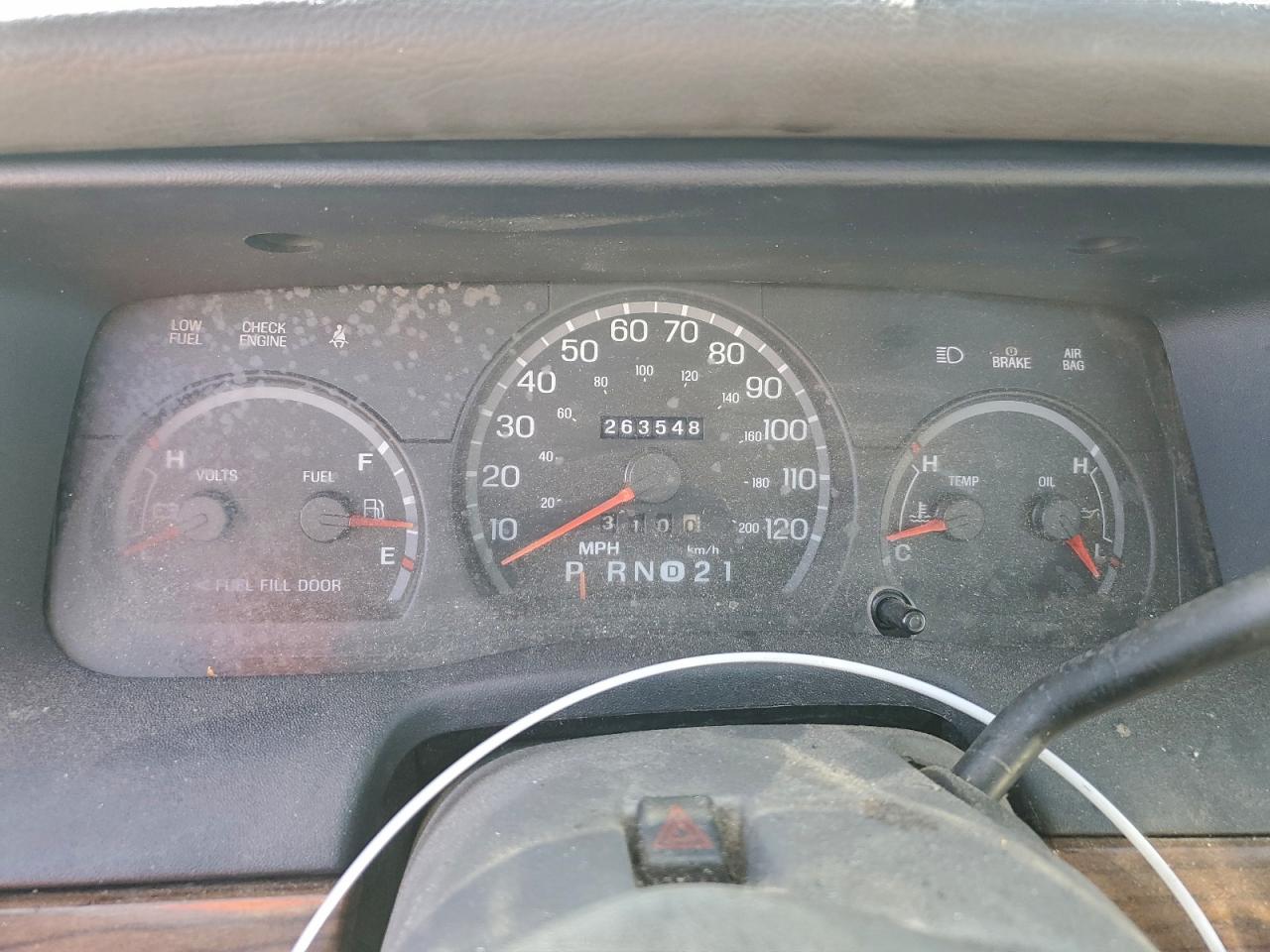 2004 FORD CROWN VICTORIA LX photo 9