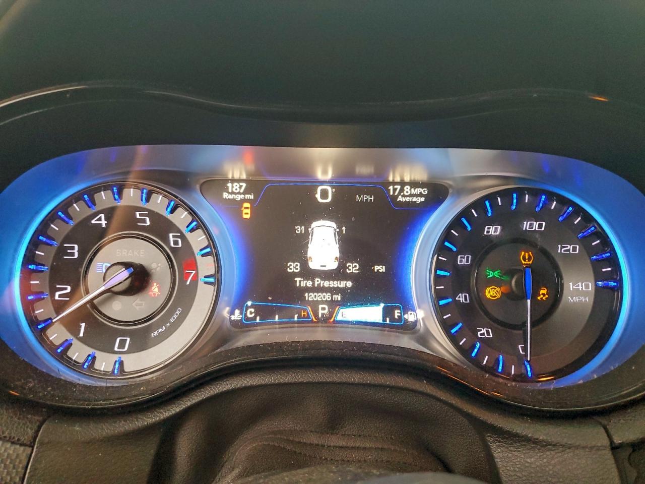 2015 CHRYSLER 300 S photo 9