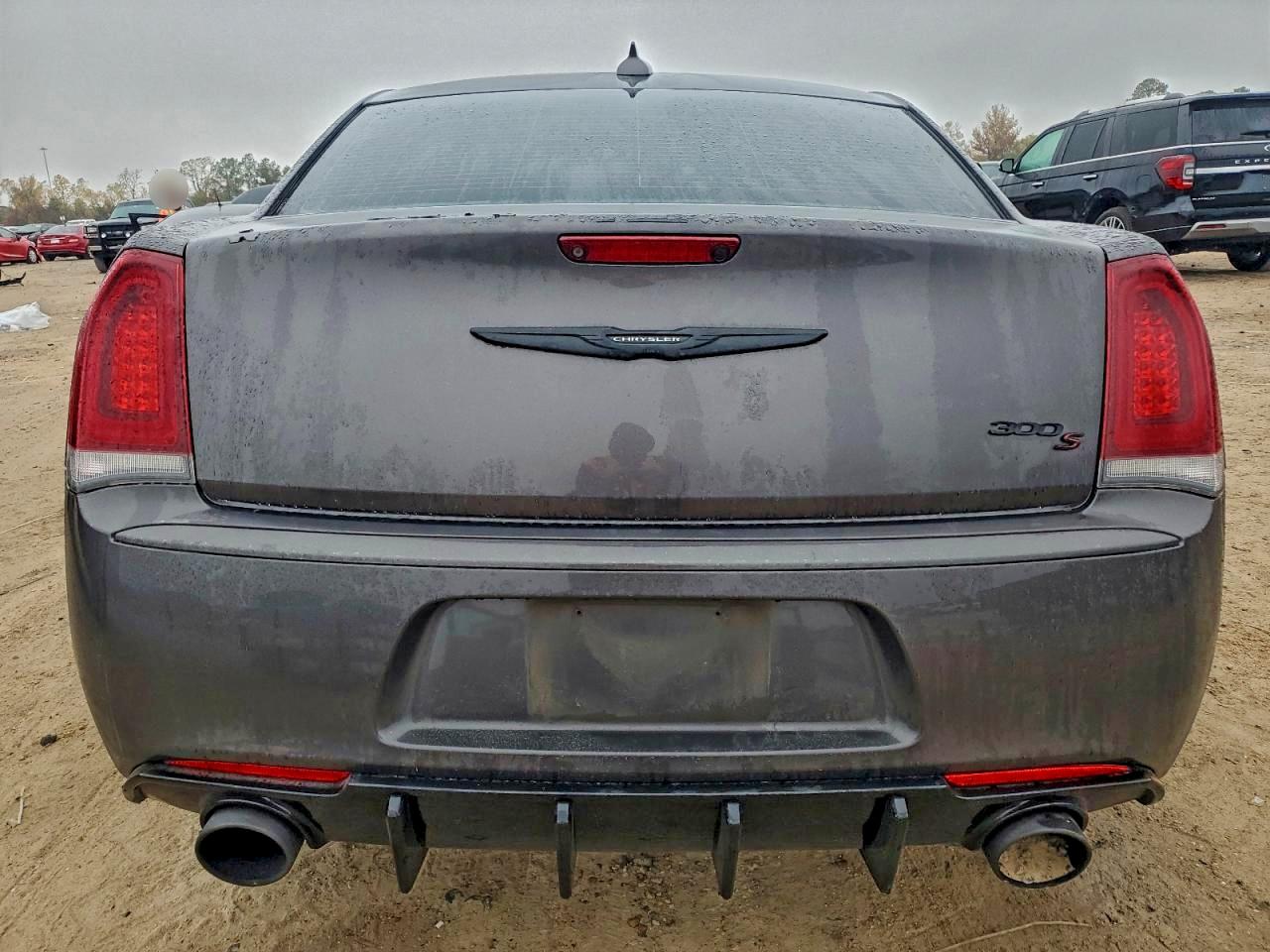 2015 CHRYSLER 300 S photo 6