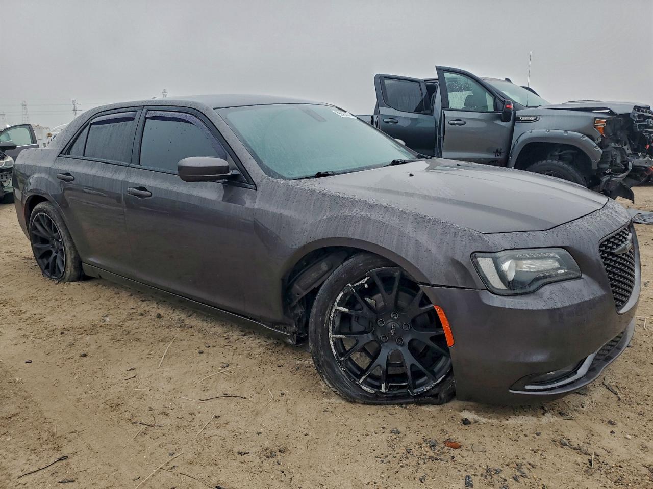 2015 CHRYSLER 300 S photo 4