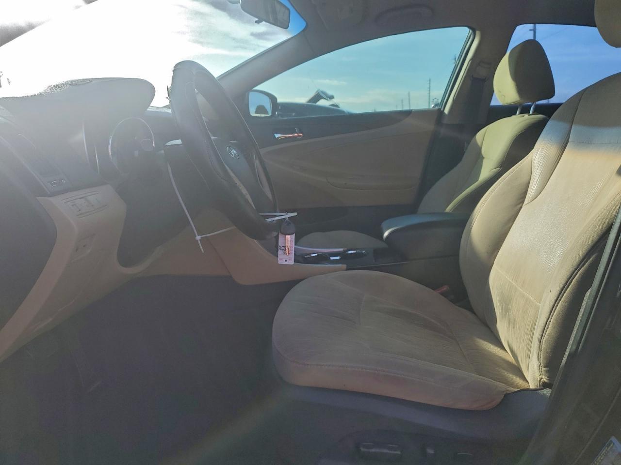 2011 HYUNDAI SONATA GLS photo 7
