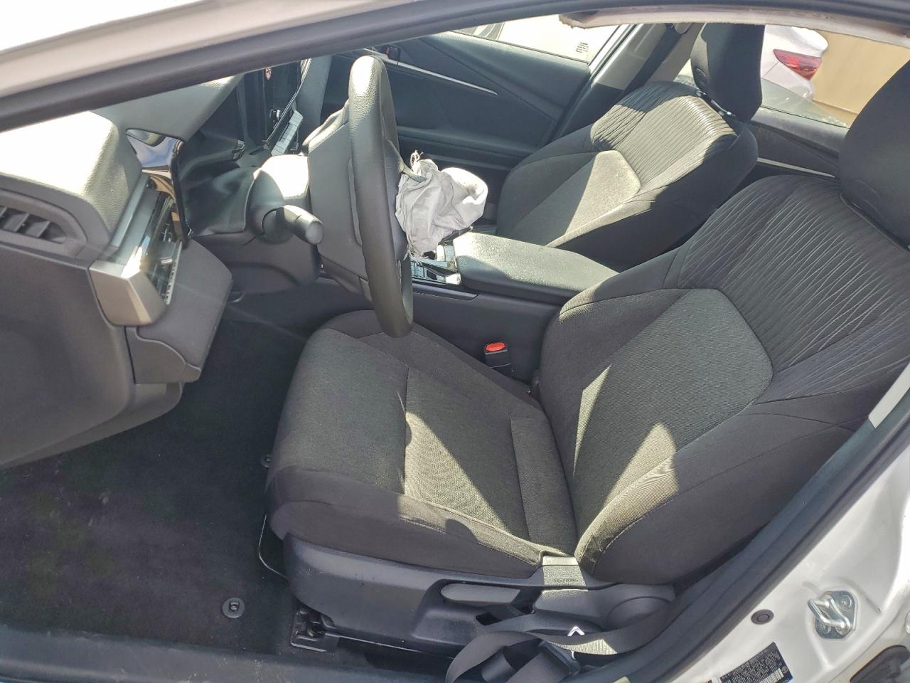 2025 TOYOTA CAMRY XSE photo 7
