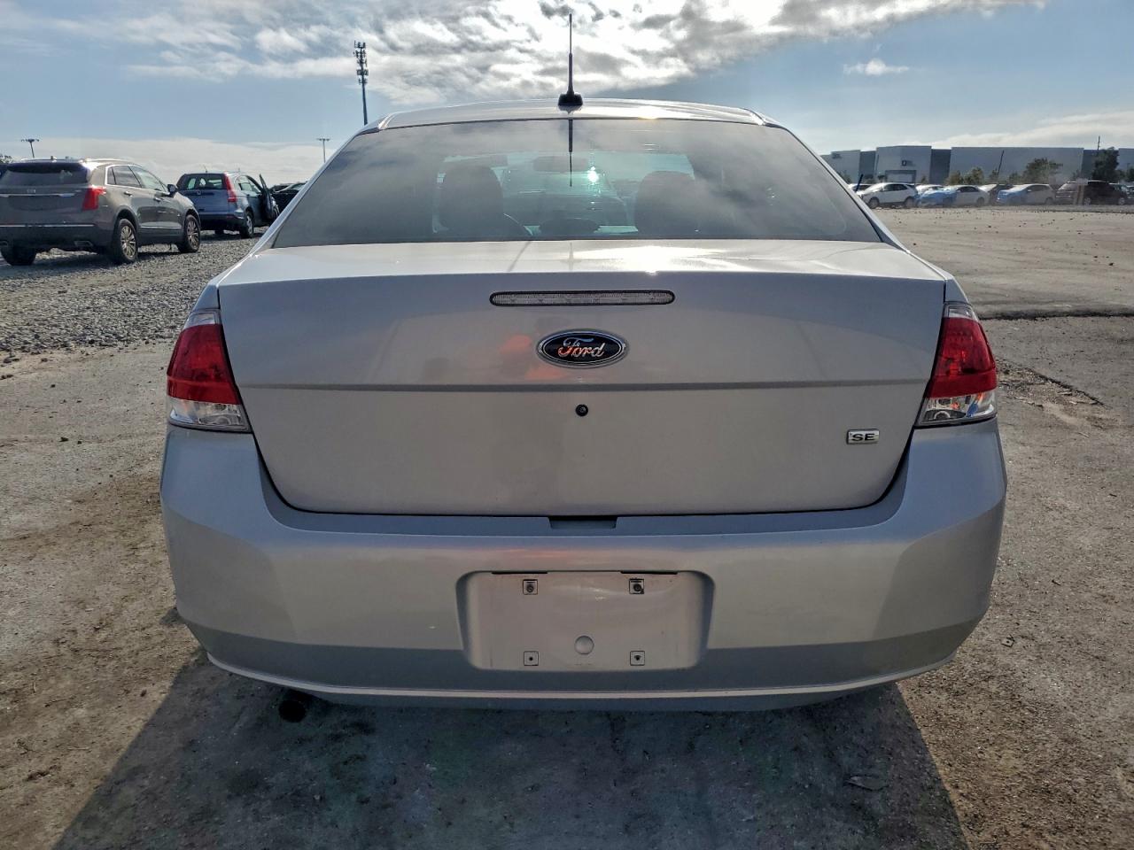 2008 FORD FOCUS SE photo 6