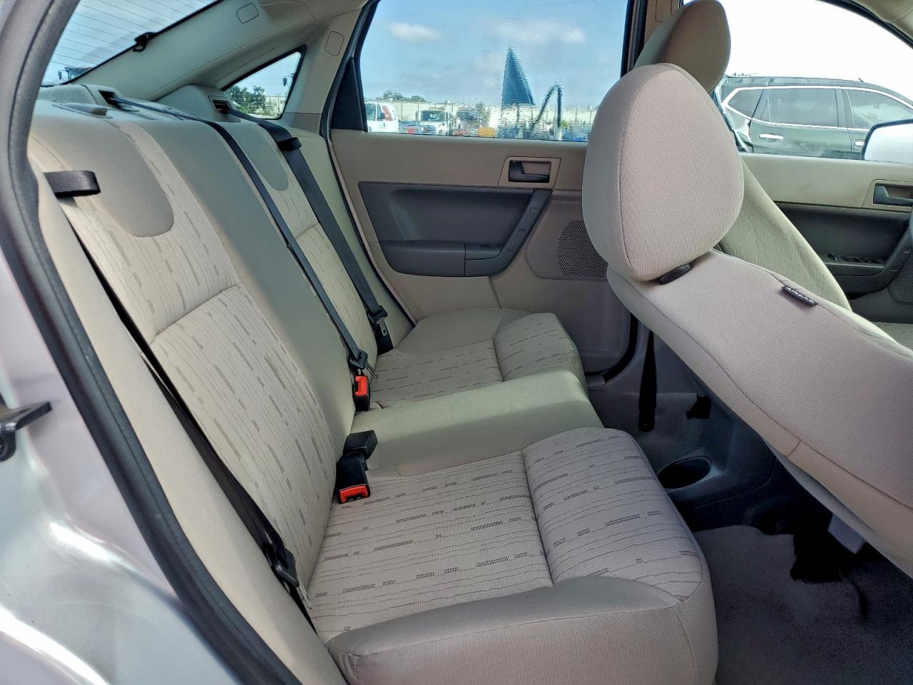 2008 FORD FOCUS SE photo 10