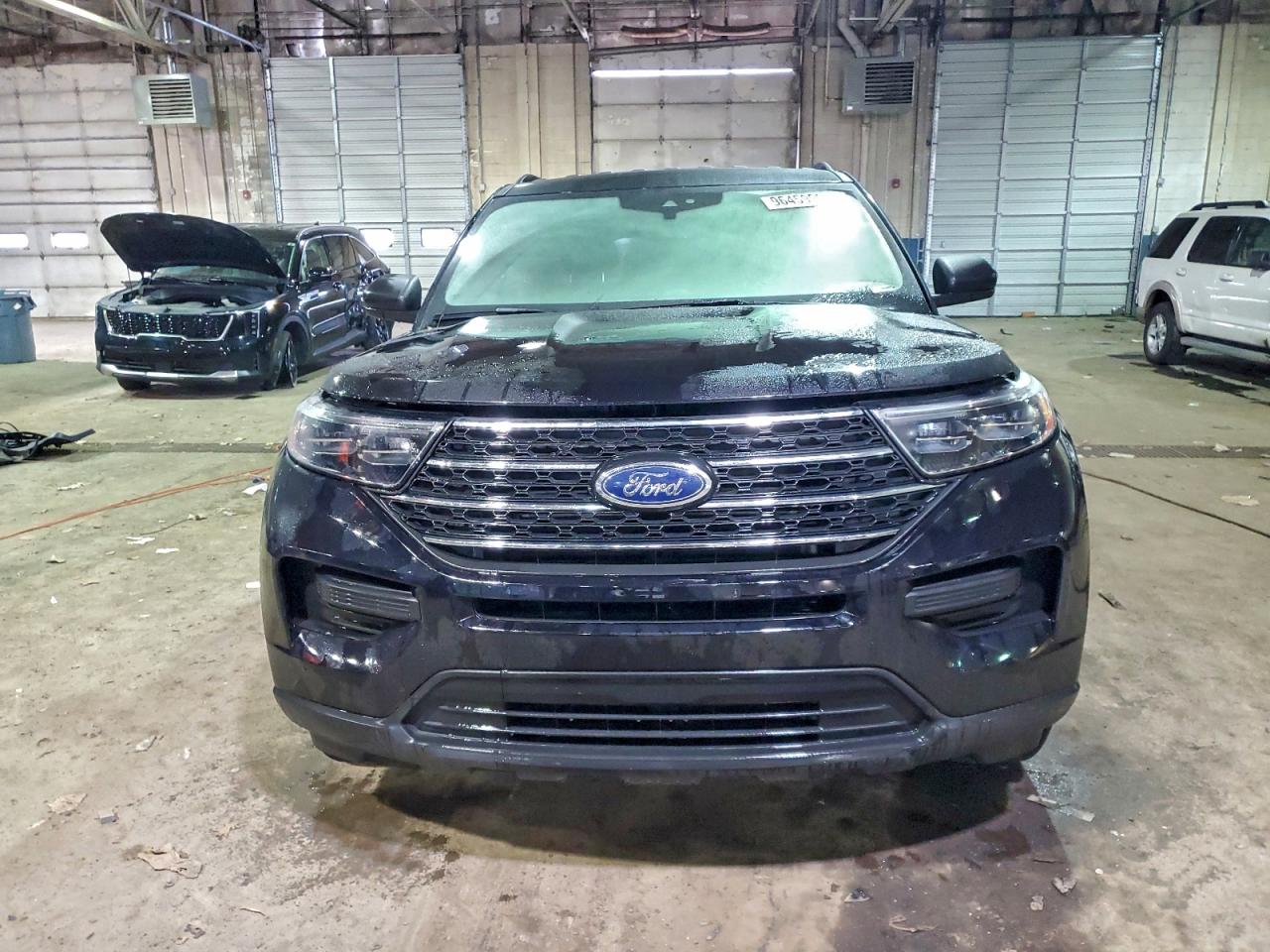 2023 FORD EXPLORER XLT photo 5
