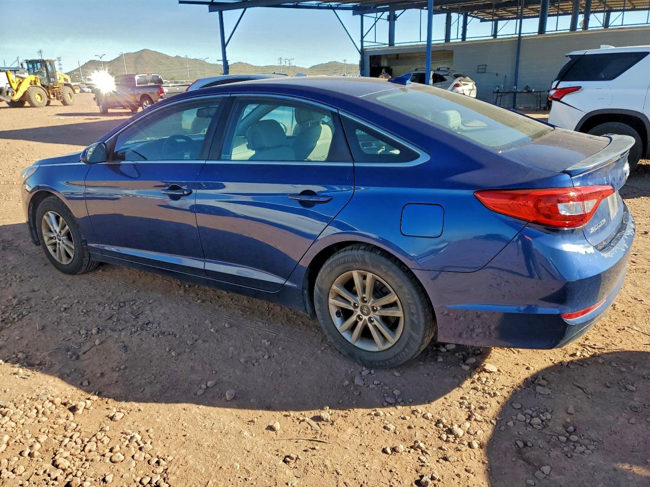 2016 HYUNDAI SONATA SE photo 2