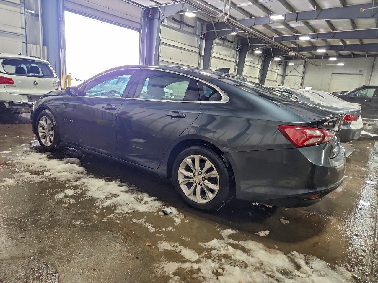 2021 CHEVROLET MALIBU LT photo 3