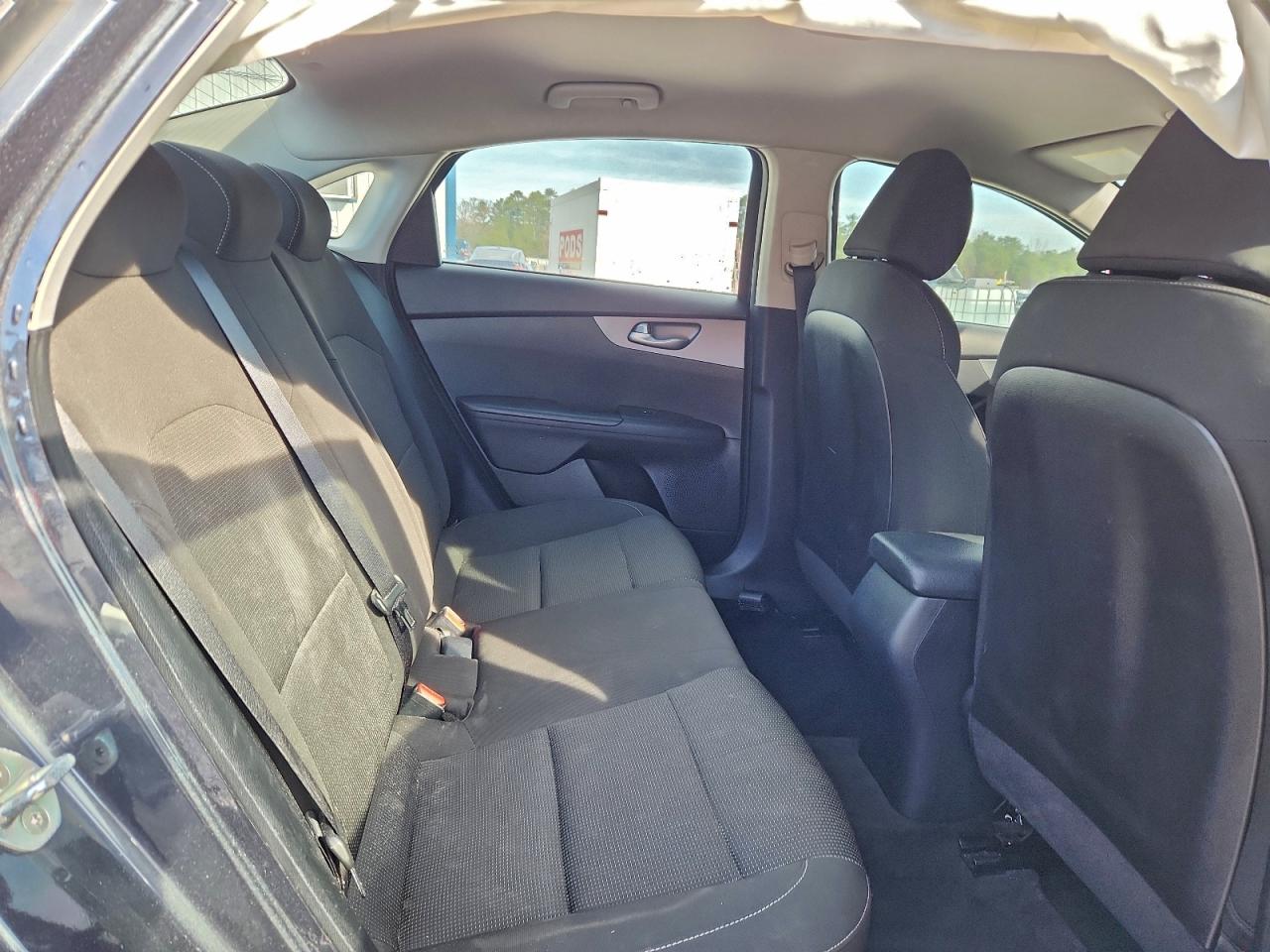 2019 KIA FORTE FE photo 10