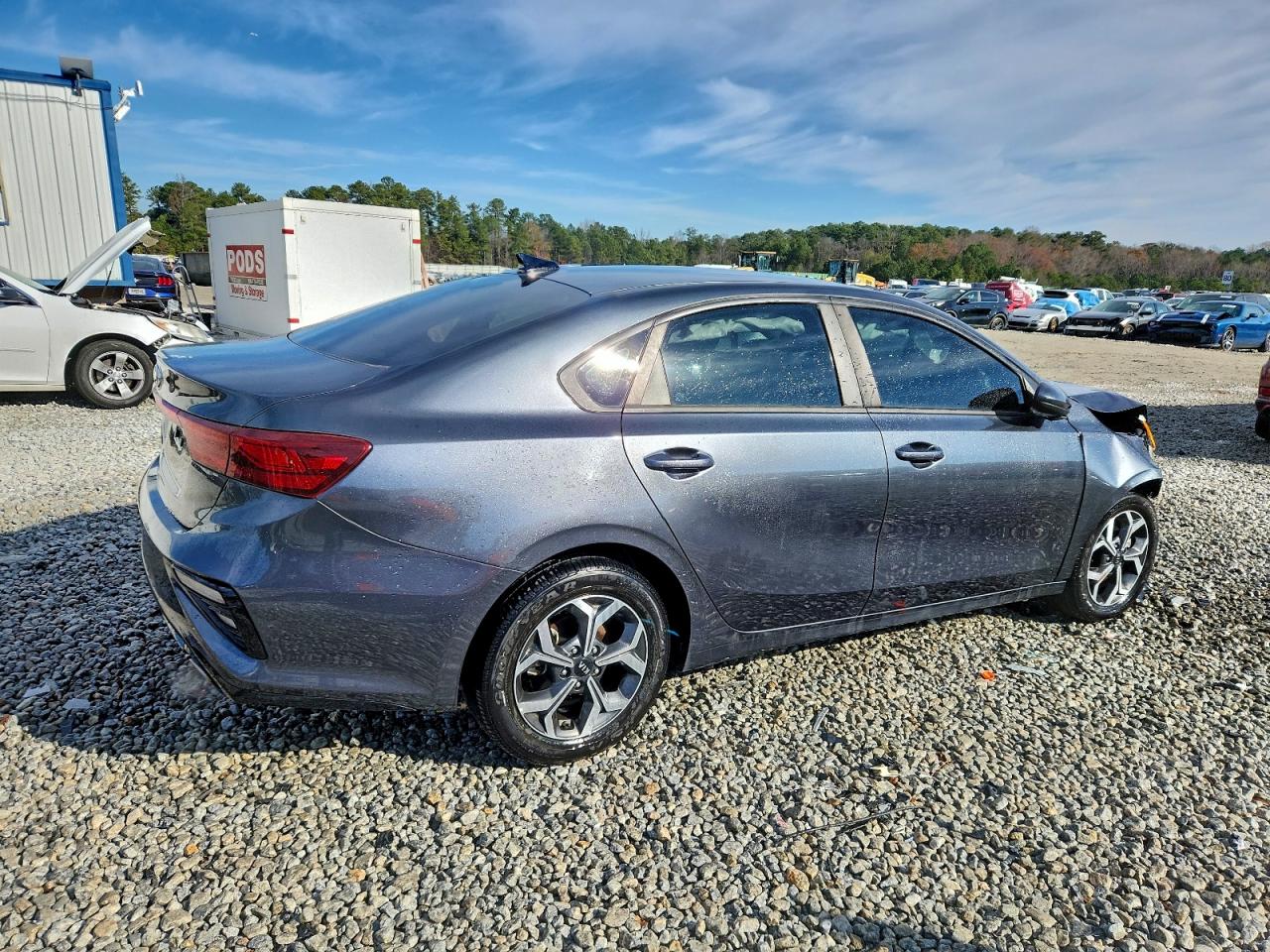 2019 KIA FORTE FE photo 3