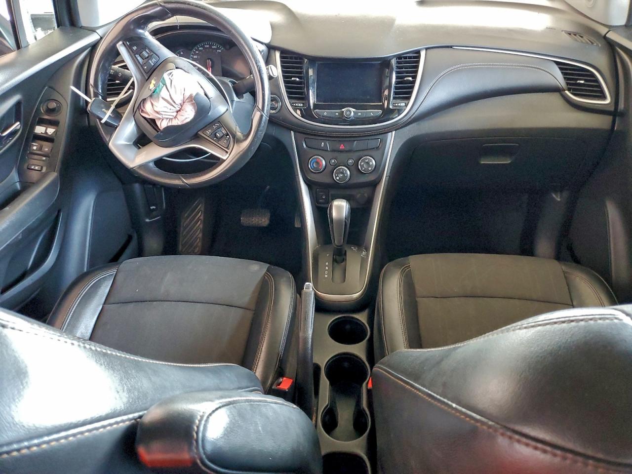 2018 CHEVROLET TRAX 1LT photo 8