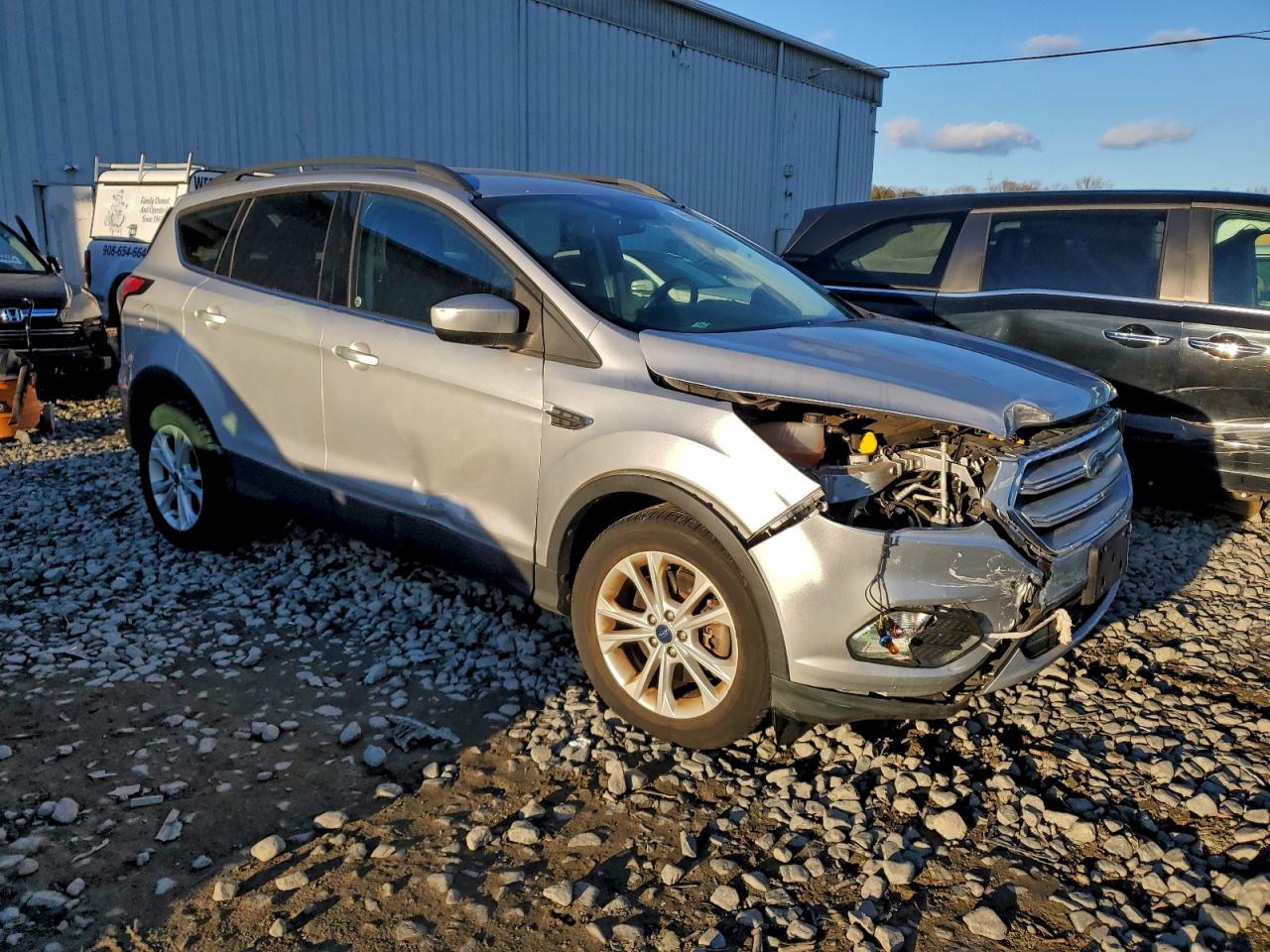 2018 FORD ESCAPE SEL photo 4