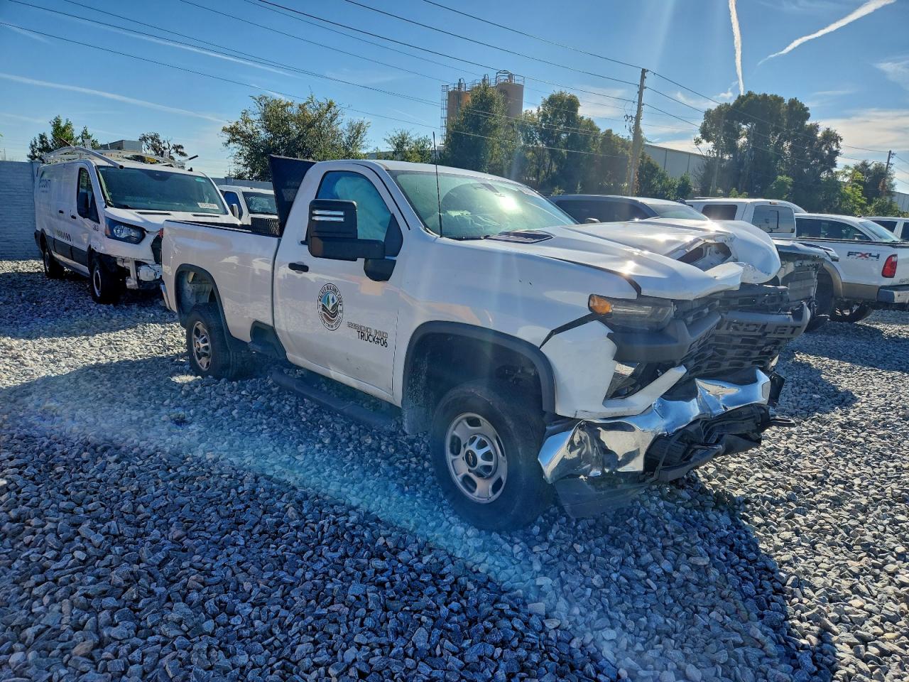 2020 CHEVROLET SILVERADO C2500 HEAVY DUTY photo 4