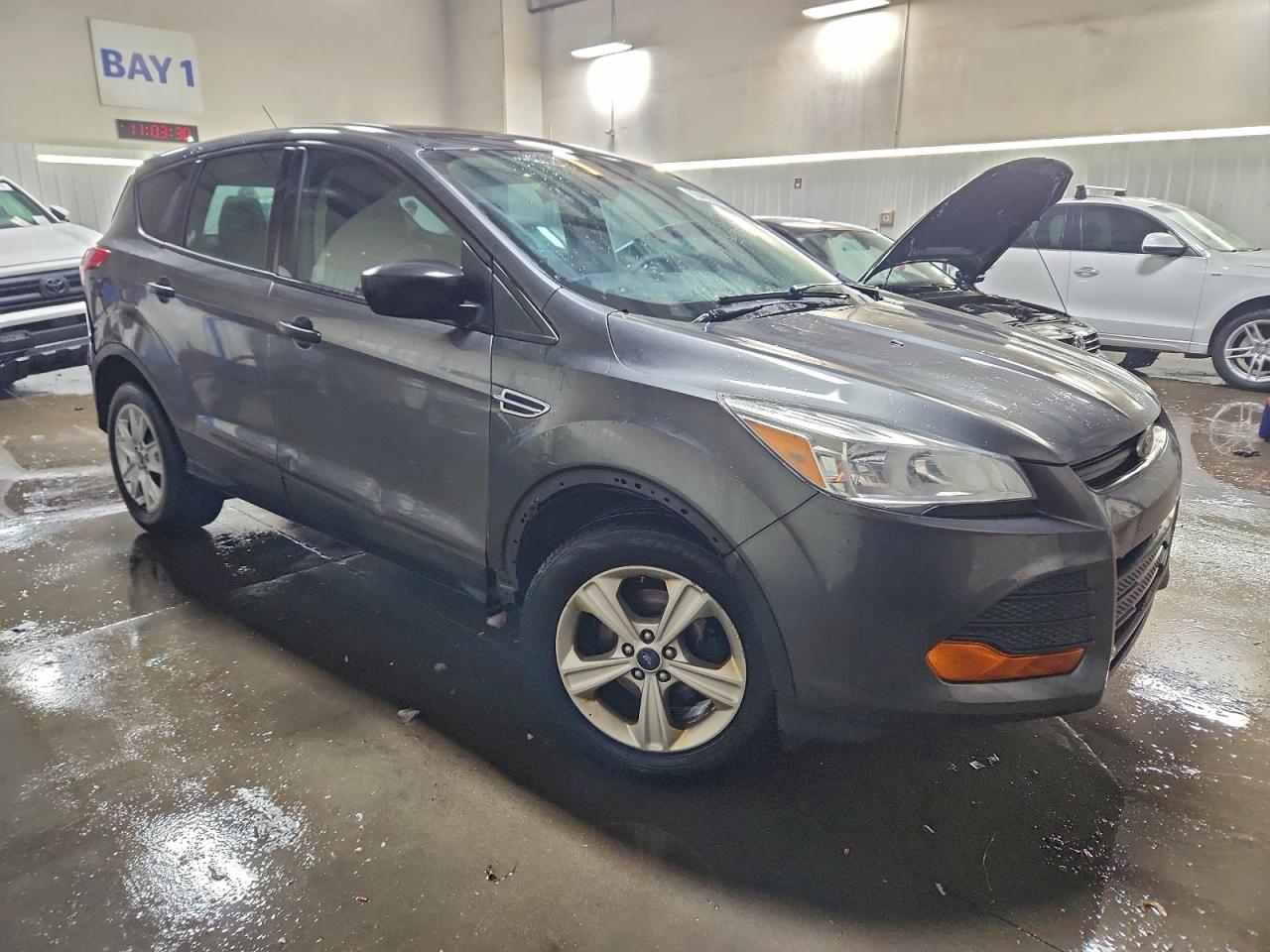 2016 FORD ESCAPE S photo 4