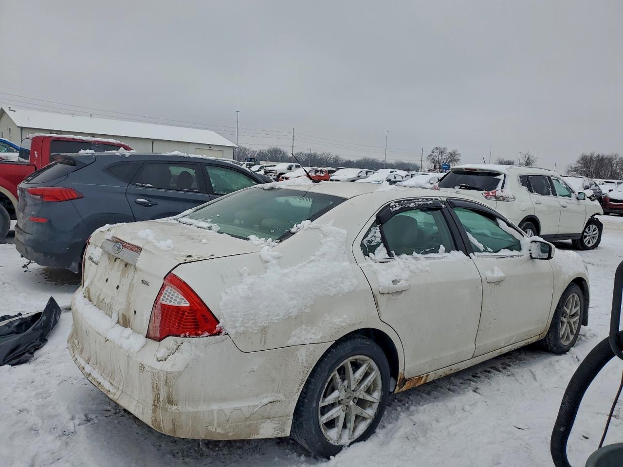 2010 FORD FUSION SEL photo 3