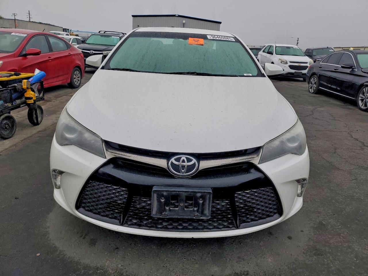 2015 TOYOTA CAMRY LE photo 13