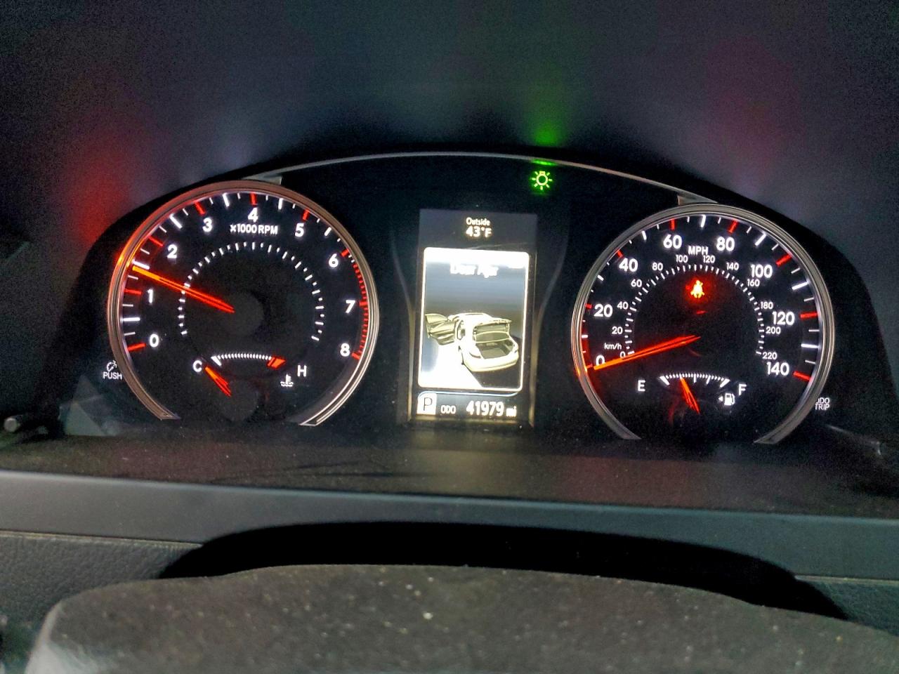 2015 TOYOTA CAMRY LE photo 25