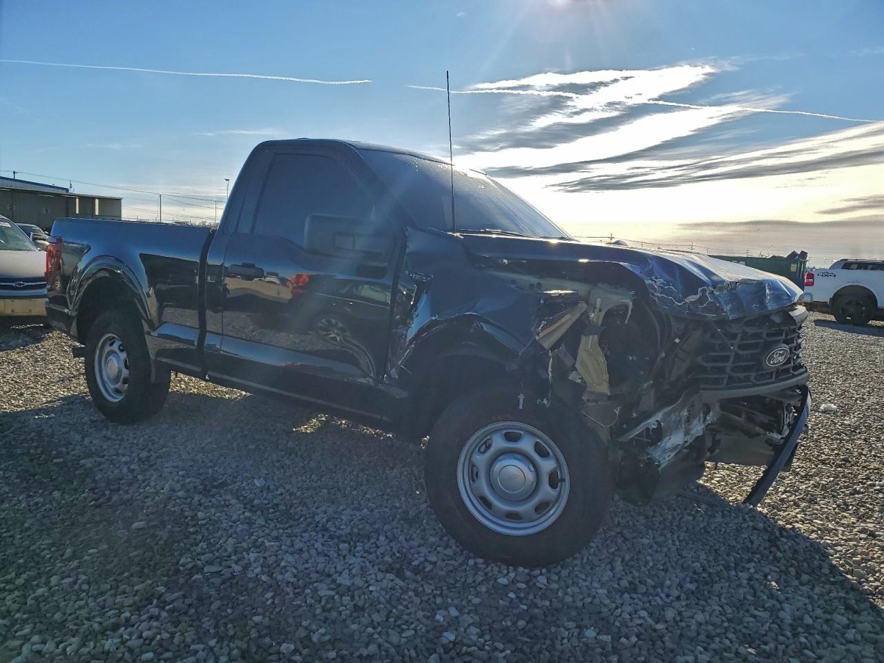 2025 FORD F150 XL photo 4