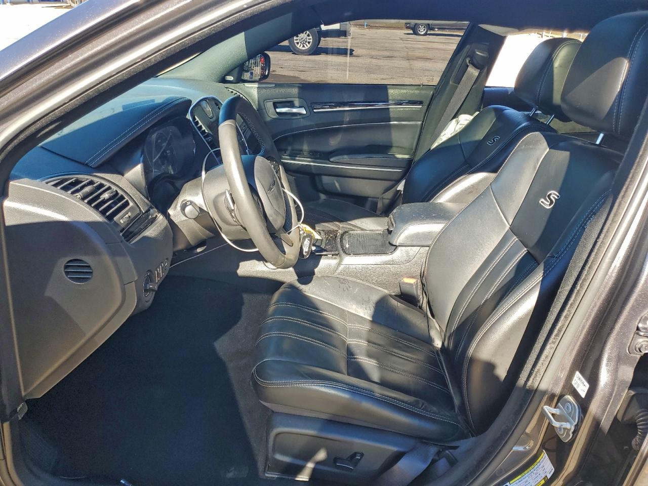 2023 CHRYSLER 300 S photo 7