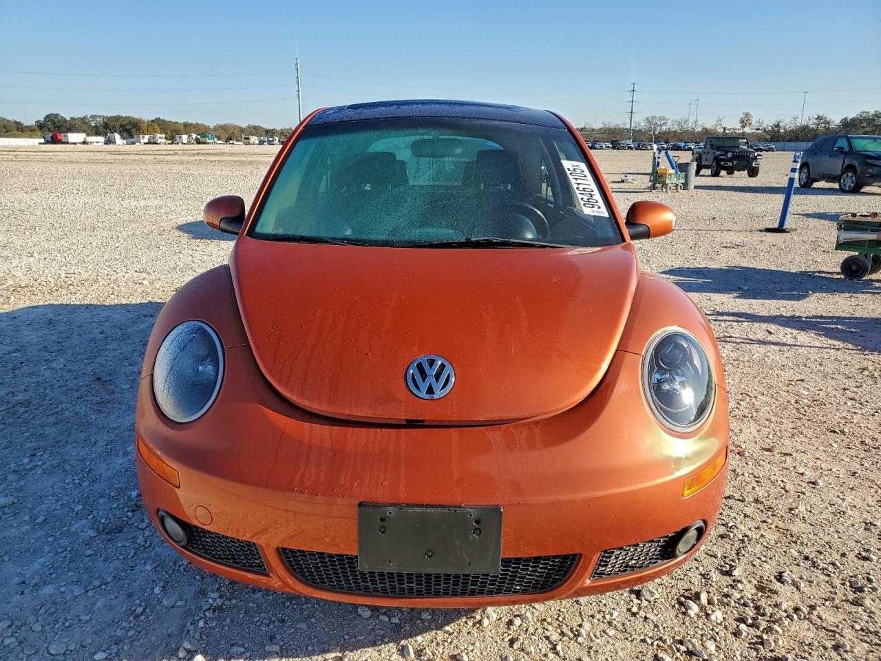 2010 VOLKSWAGEN NEW BEETLE photo 5