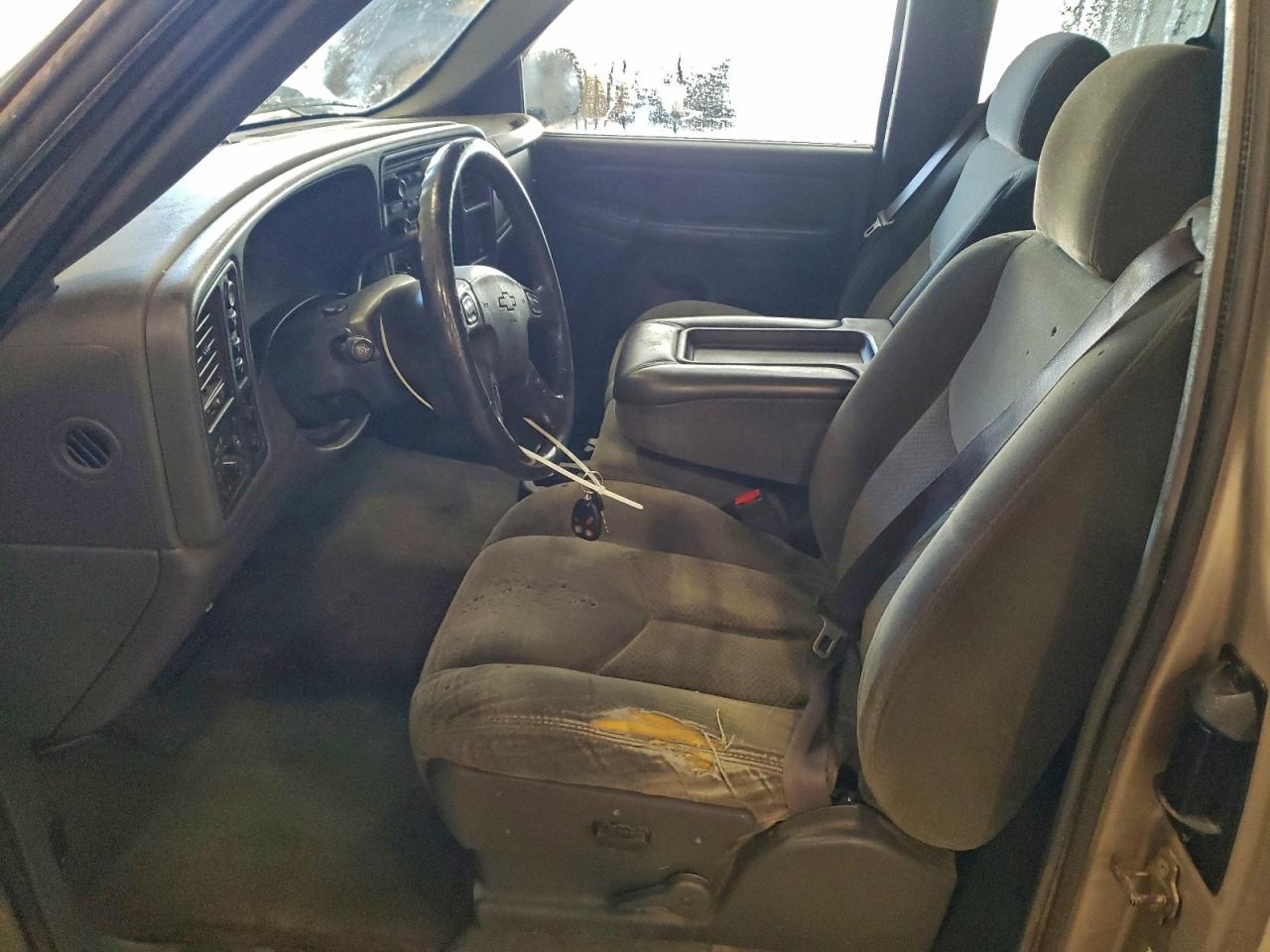 2004 CHEVROLET SILVERADO K1500 photo 7