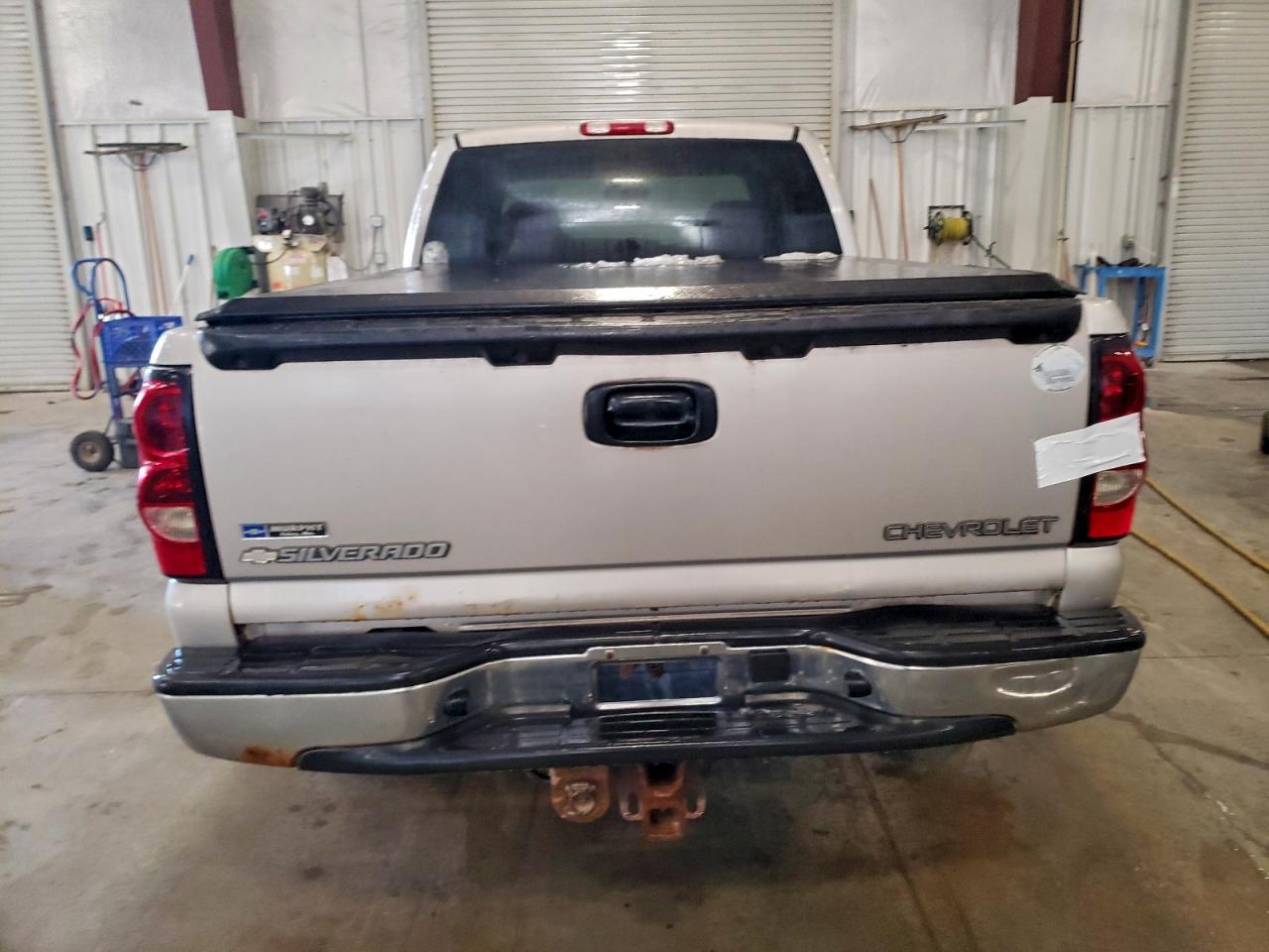 2004 CHEVROLET SILVERADO K1500 photo 6