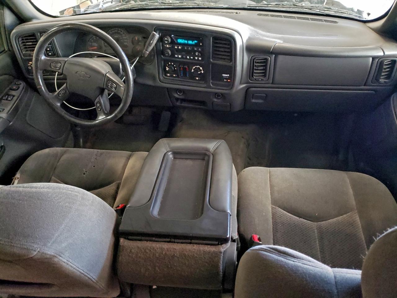 2004 CHEVROLET SILVERADO K1500 photo 8