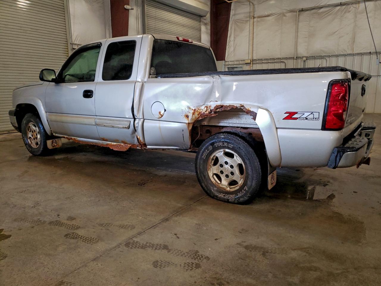 2004 CHEVROLET SILVERADO K1500 photo 2
