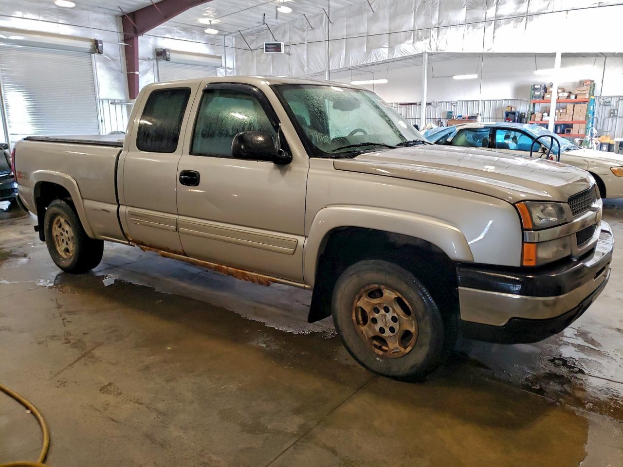 2004 CHEVROLET SILVERADO K1500 photo 4