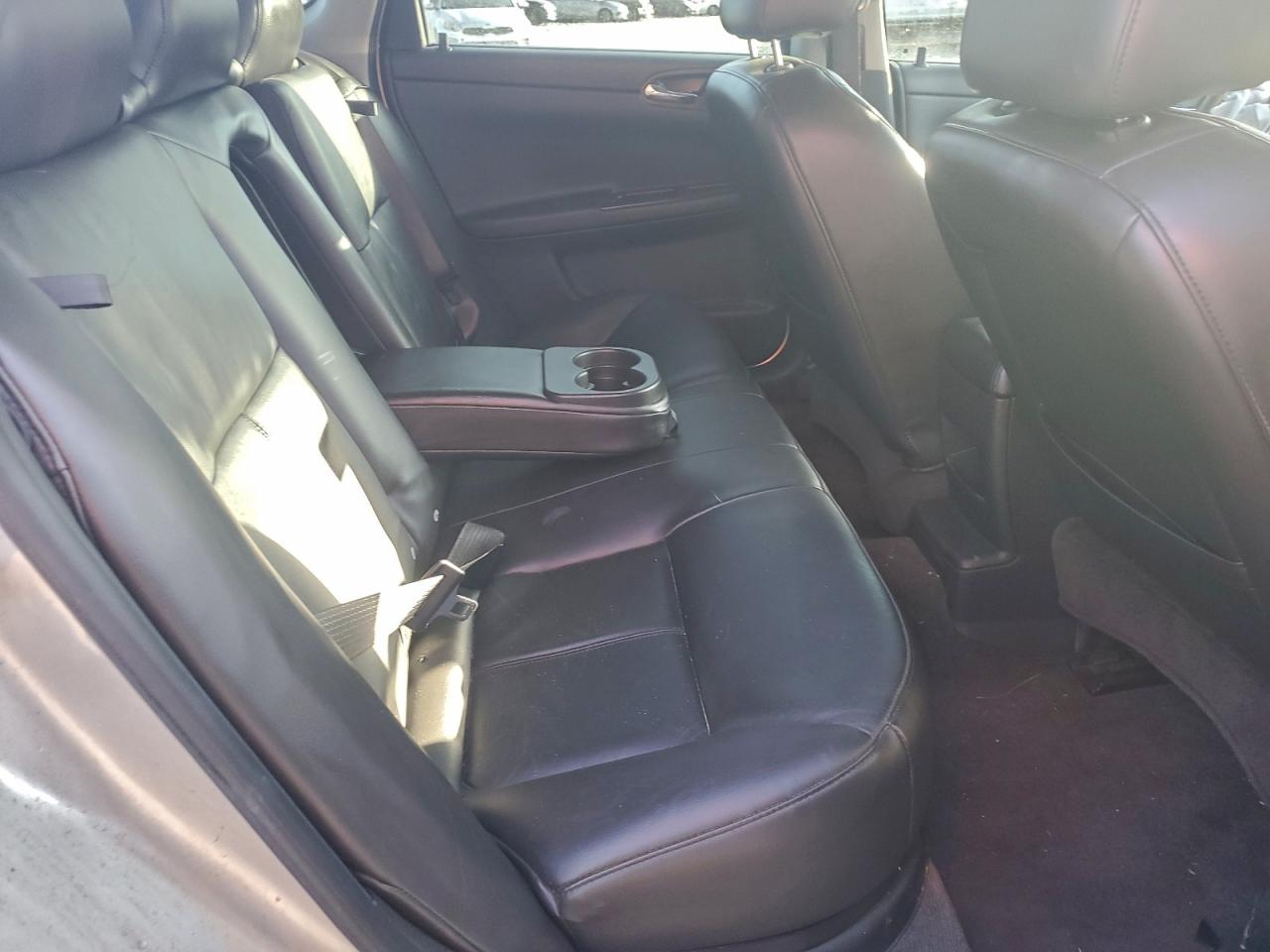 2010 CHEVROLET IMPALA LT photo 10