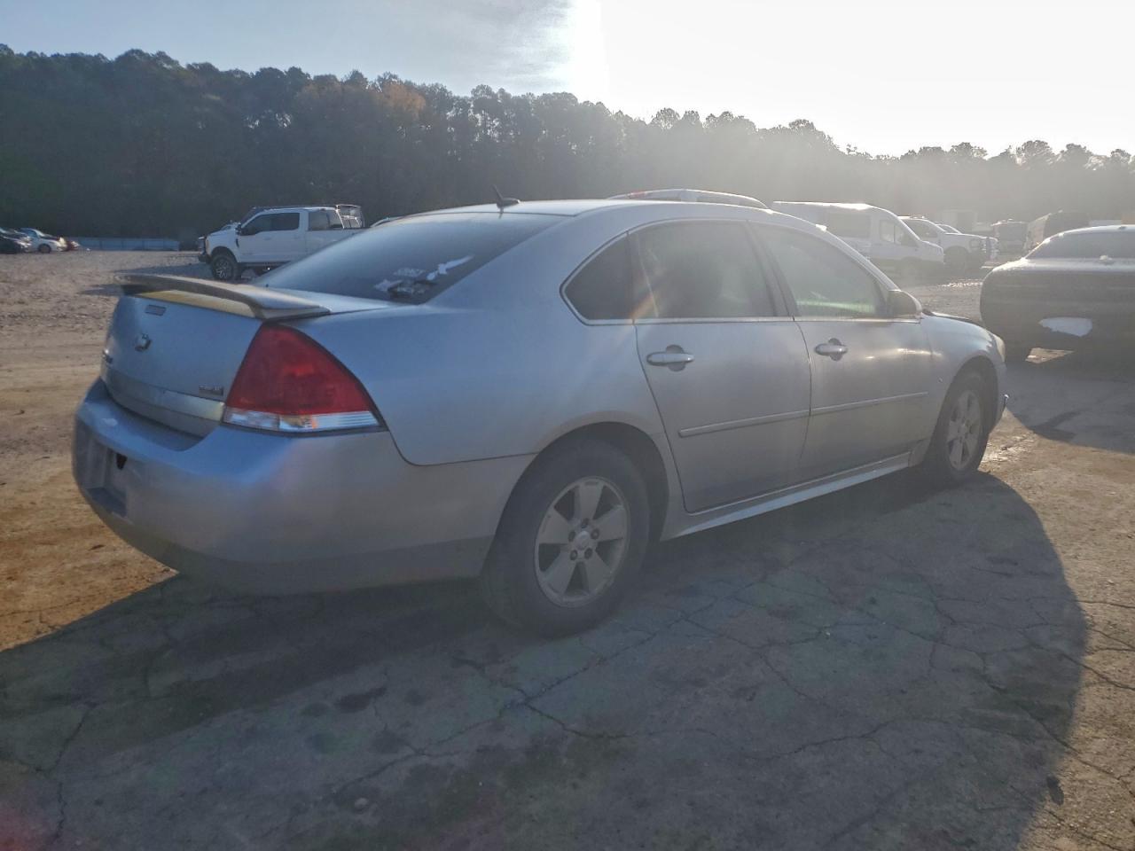 2010 CHEVROLET IMPALA LT photo 3