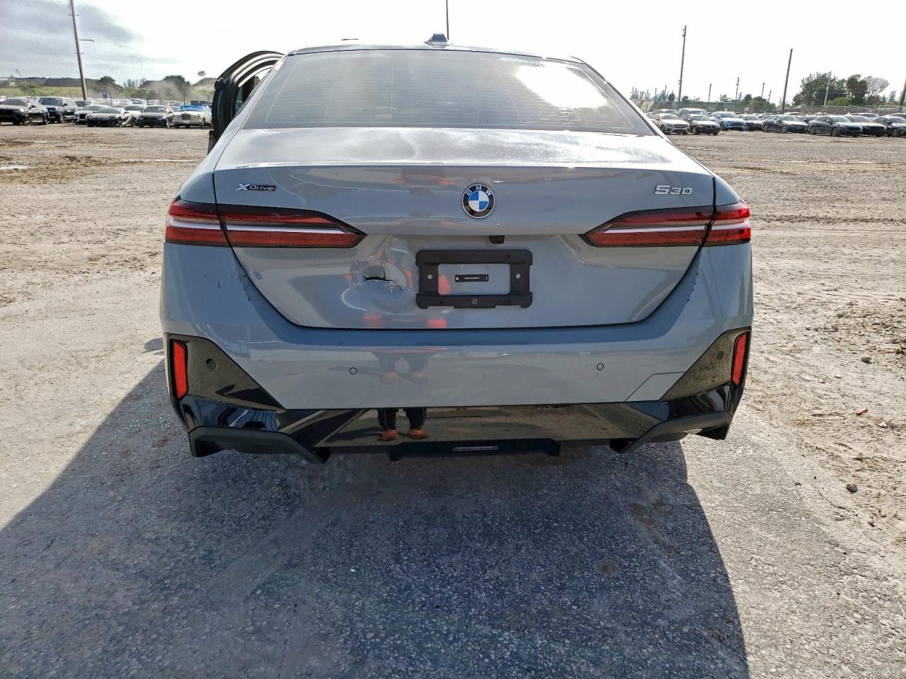 2024 BMW 530 XI photo 6