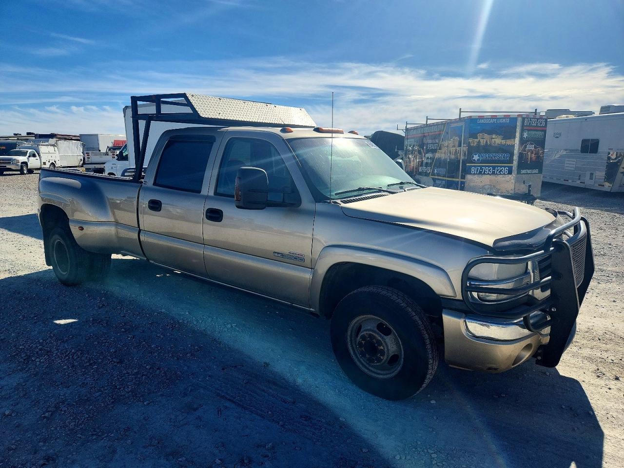 2004 GMC NEW SIERRA C3500 photo 4
