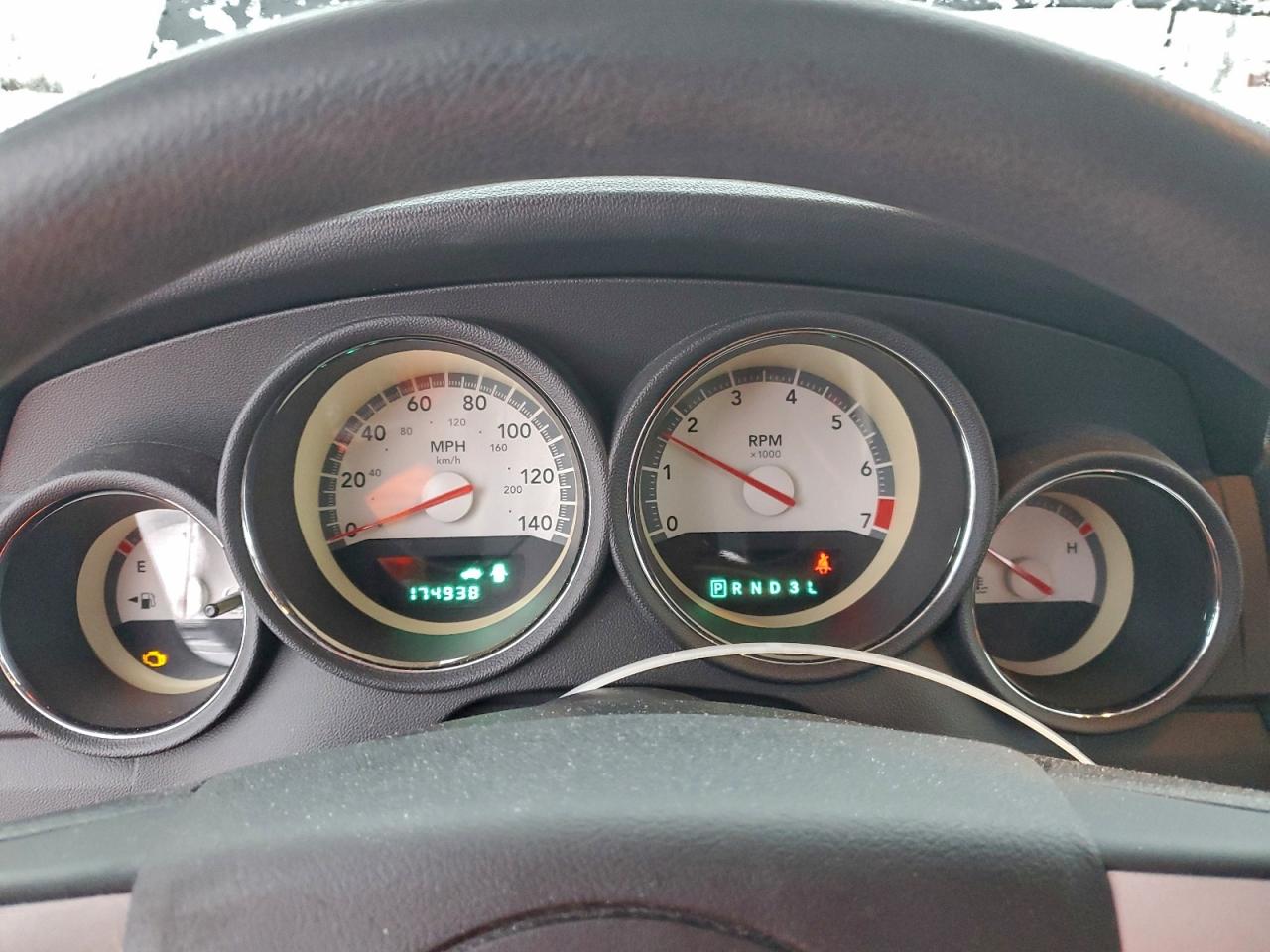 2010 DODGE CHARGER SXT photo 9