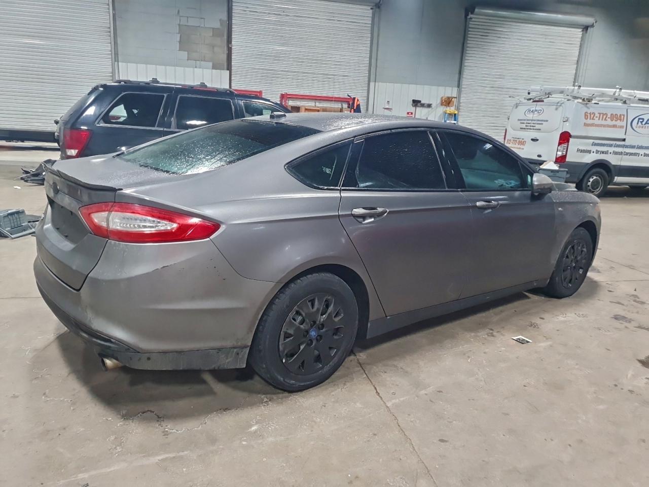 2013 FORD FUSION S photo 3