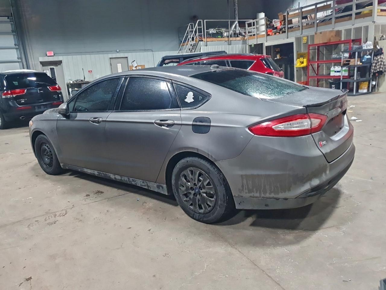2013 FORD FUSION S photo 2